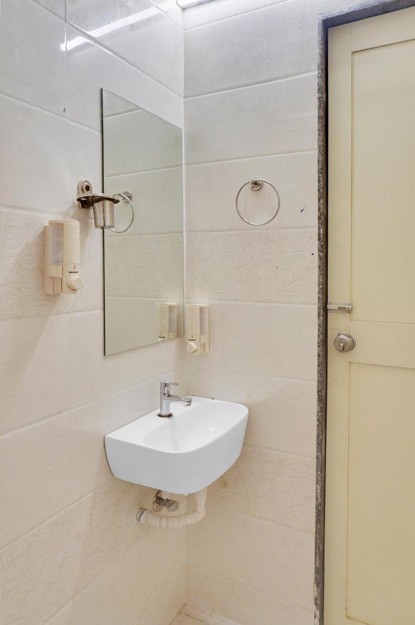 Urban Hometel Pune Extérieur photo