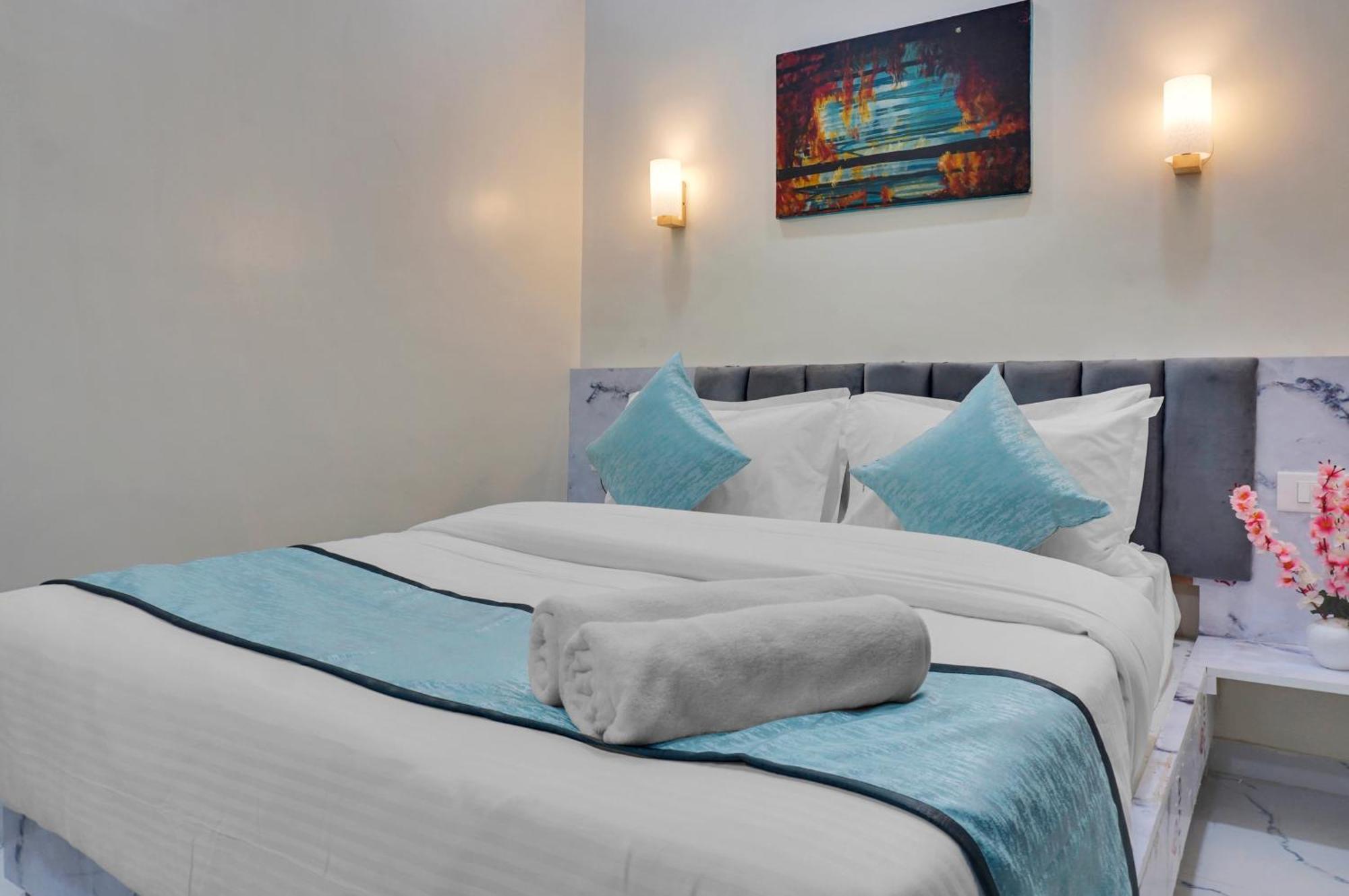 Urban Hometel Pune Extérieur photo