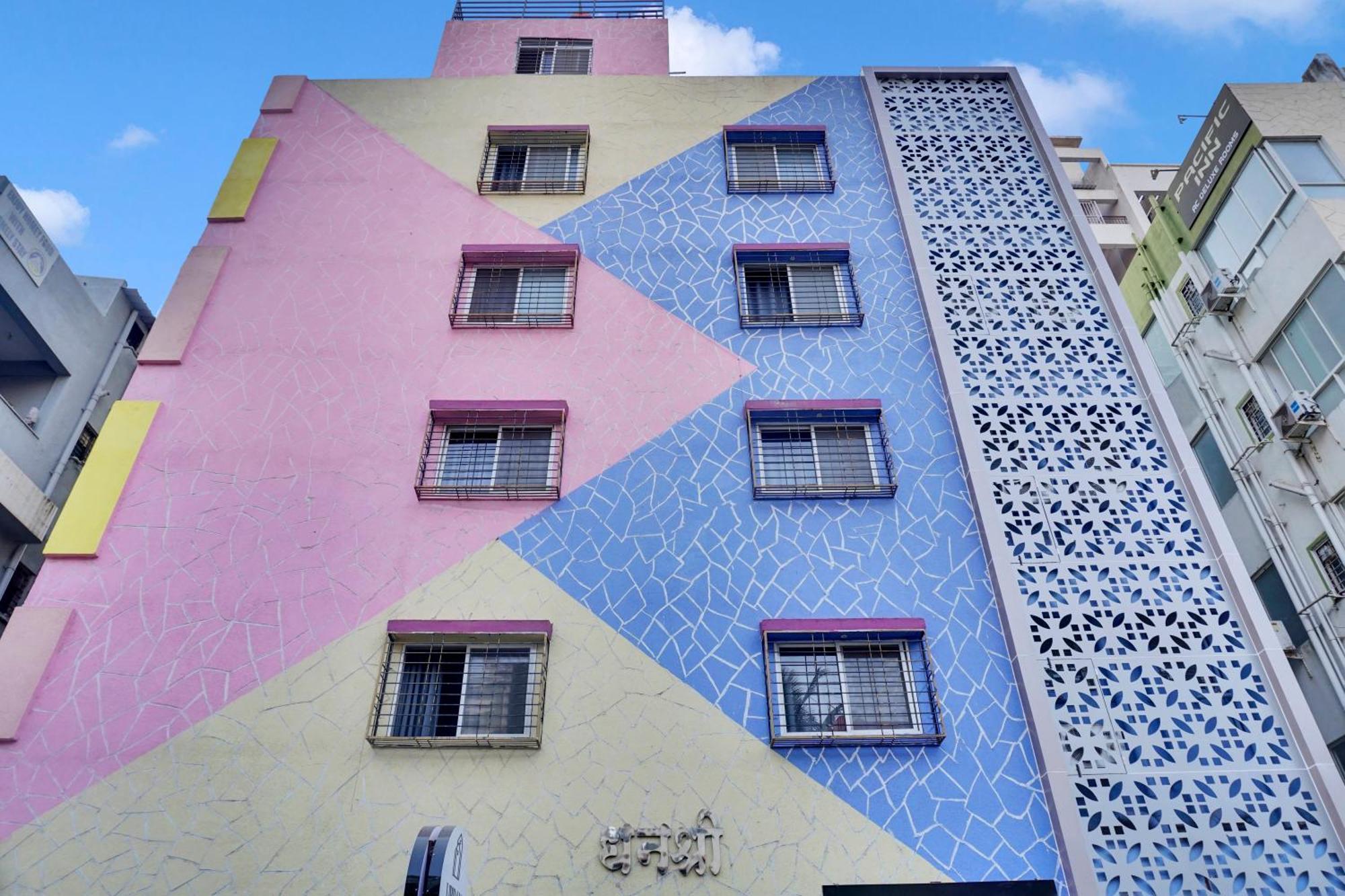 Urban Hometel Pune Extérieur photo